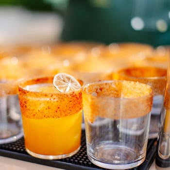 Bebida de mixología por Tahiti Mixology en Mérida, Yucatán, México Bebida de mixología por Tahiti Mixology en Mérida, Yucatán, México